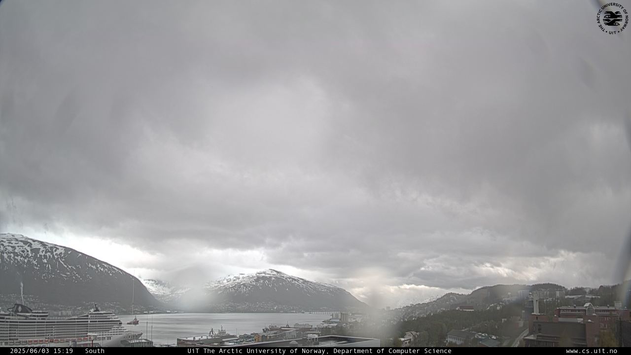 Web Camera is located in Tromso, Norway.